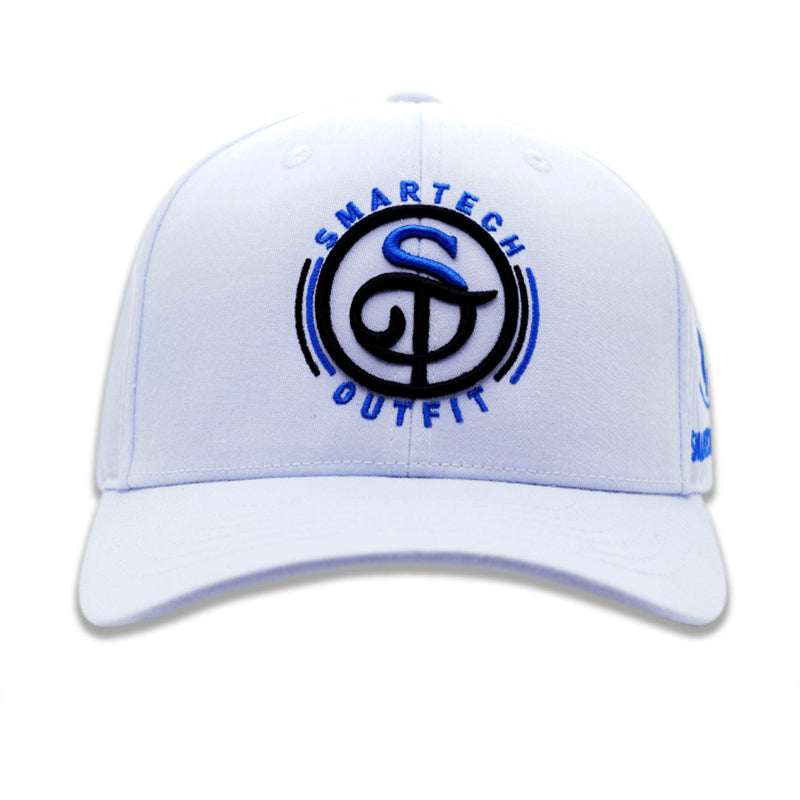 A white luxury baseball cap, perfect for winter wear. Stylish and fitted, it combines comfort with a premium look.